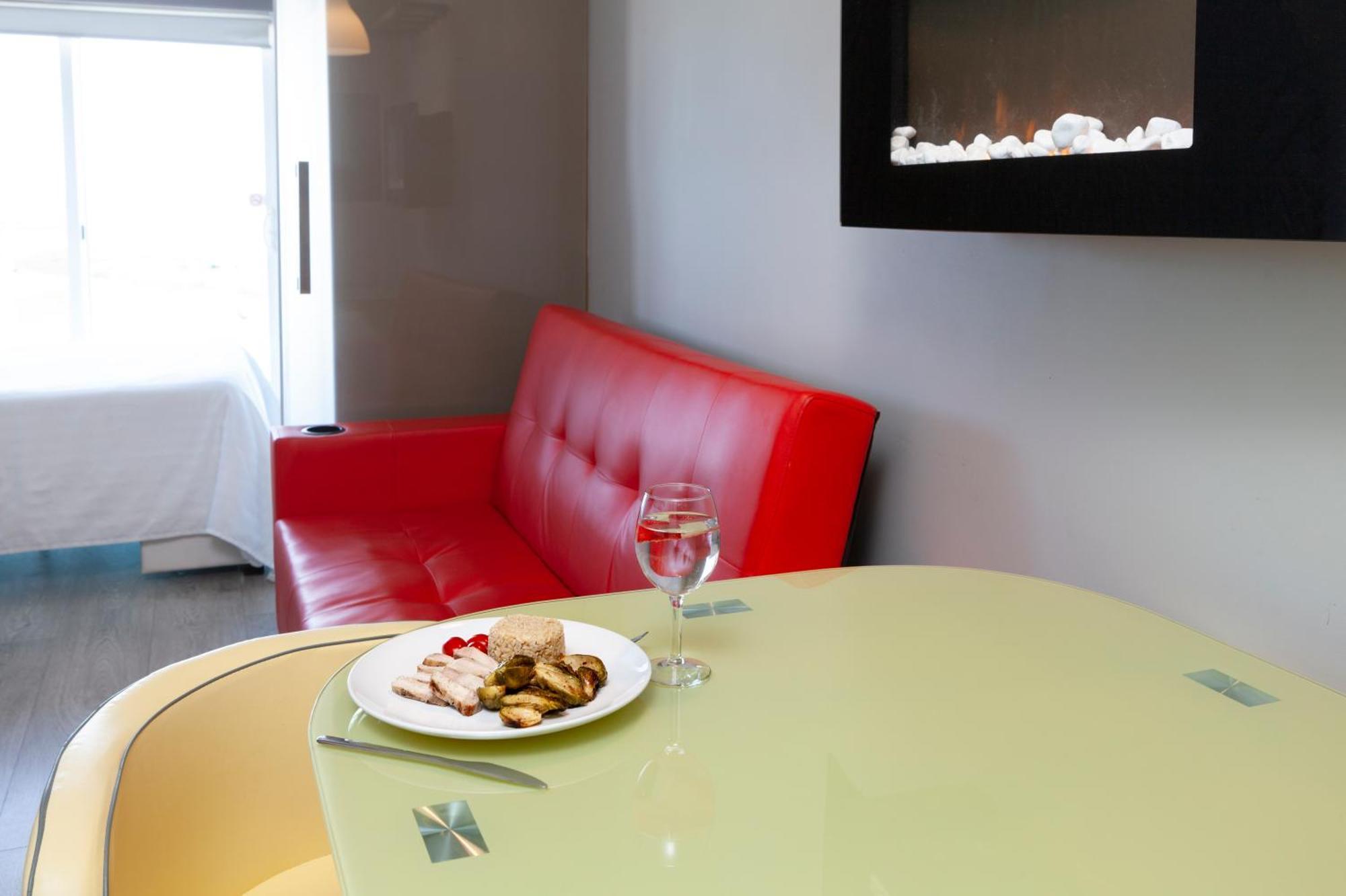 Micro Boutique Living Вулфвилл Экстерьер фото